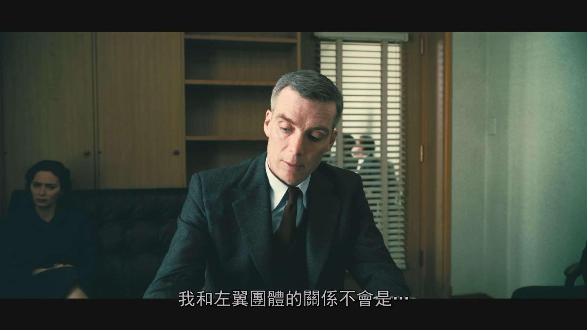 Oppenheimer.2023.Bluray.1080p.DTS-HDMA5.1.x265.10bit-CHD.mkv_20231110_133543.223.jpg