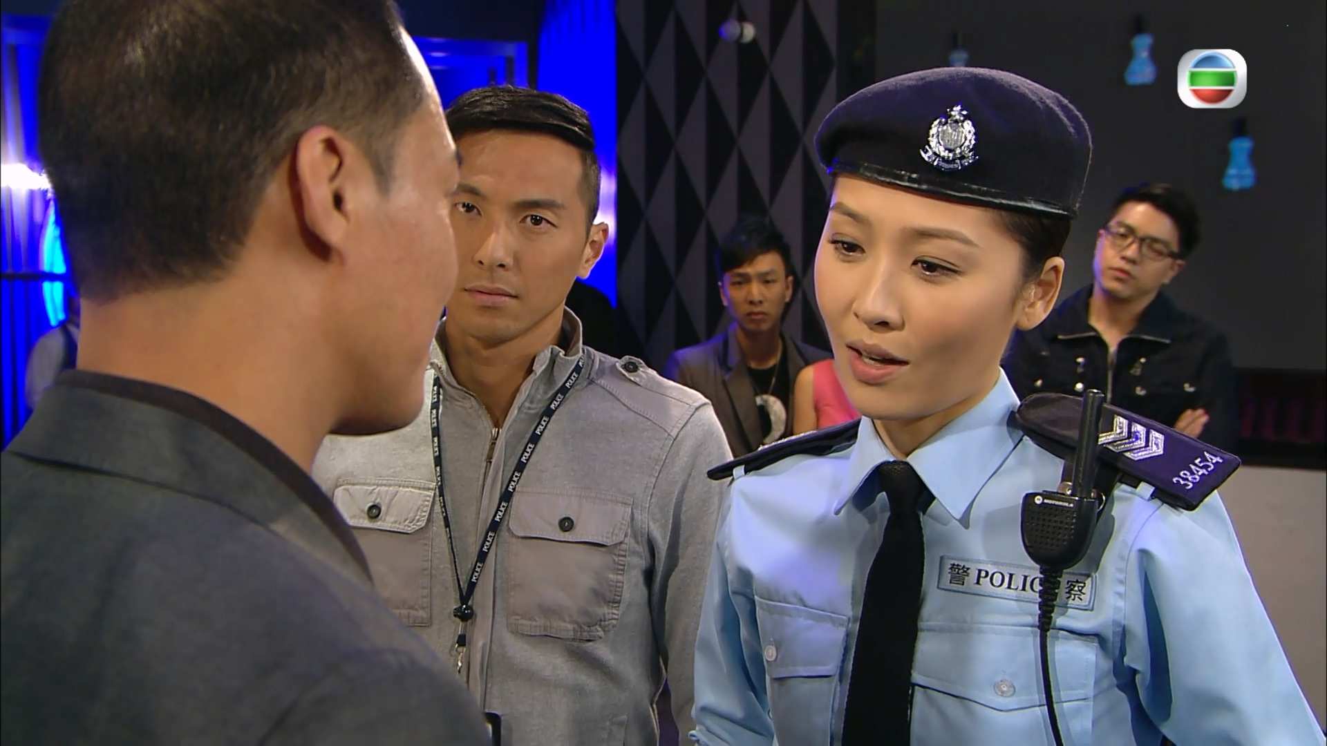 女警愛作戰-1.mp4_20241017_125530.371.jpg